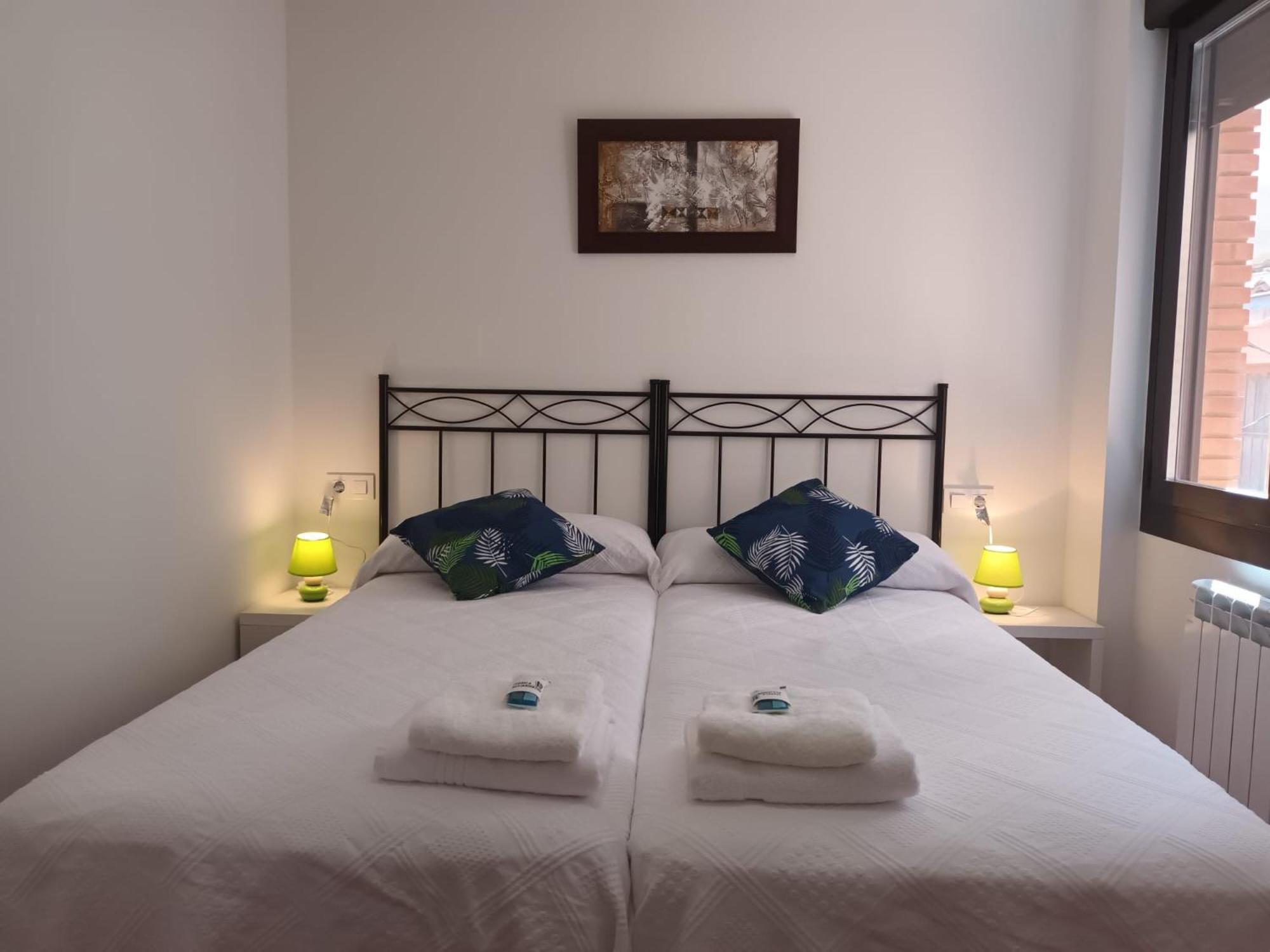 Apartamentos La Piedra En Pleno Centro Historico Con Dos Dormitorios Y Dos Banos Nájera Buitenkant foto