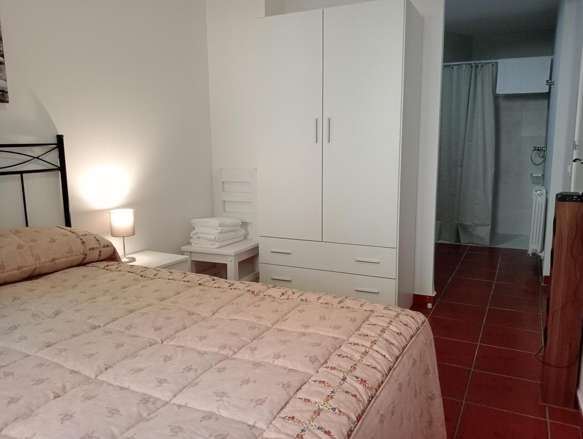 Apartamentos La Piedra En Pleno Centro Historico Con Dos Dormitorios Y Dos Banos Nájera Buitenkant foto