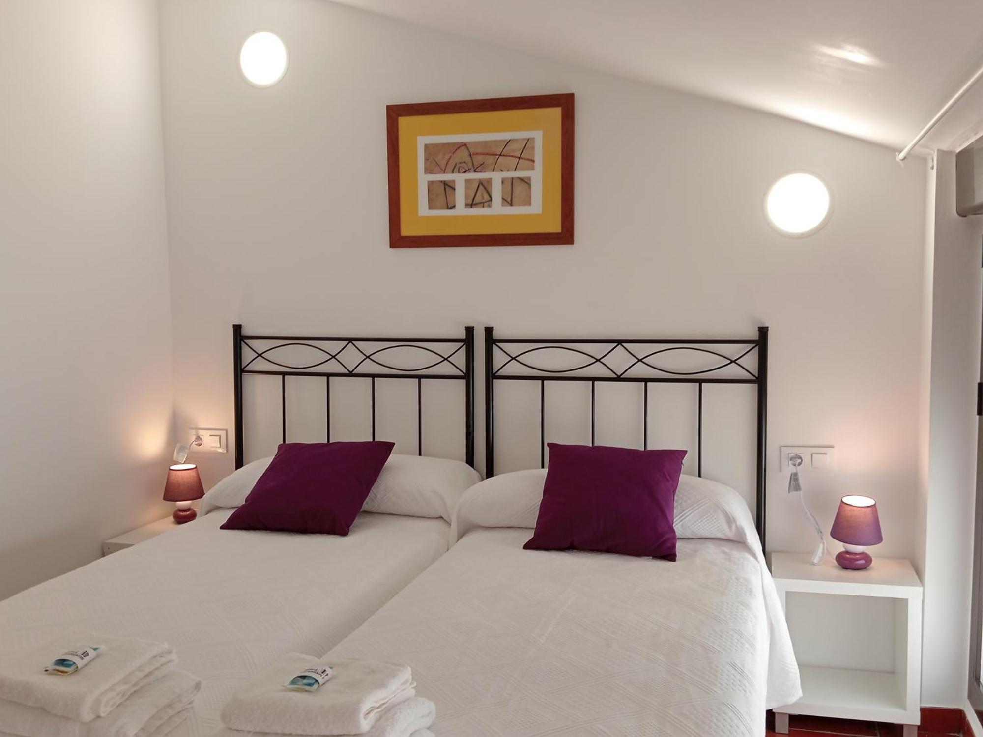 Apartamentos La Piedra En Pleno Centro Historico Con Dos Dormitorios Y Dos Banos Nájera Buitenkant foto