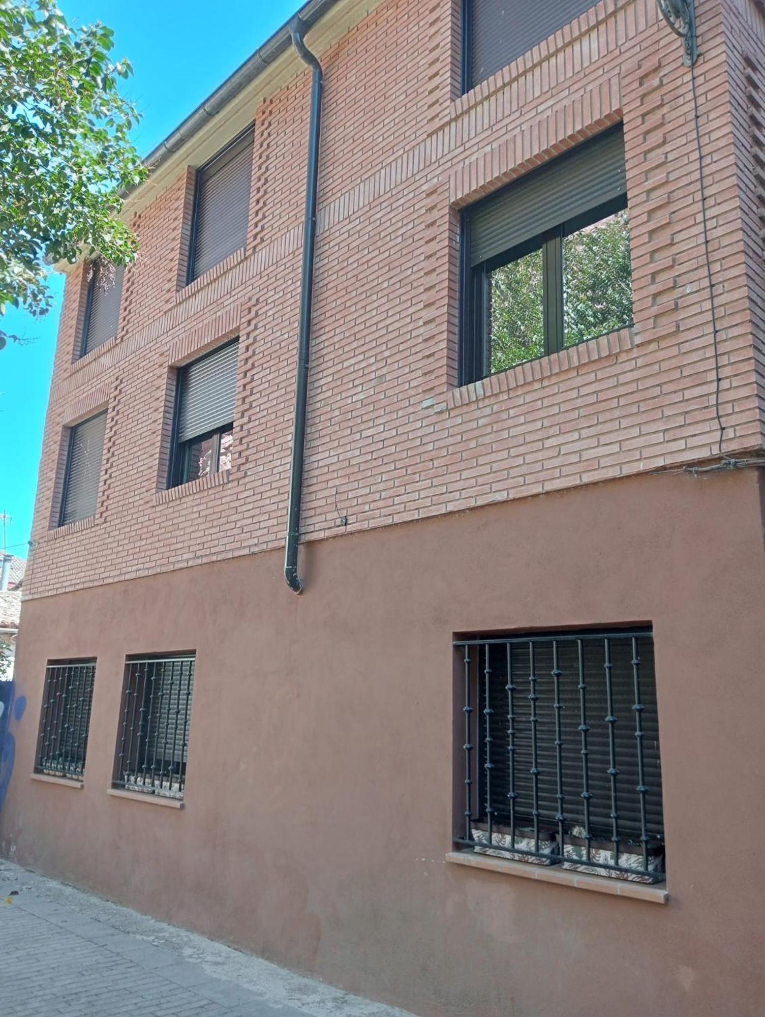 Apartamentos La Piedra En Pleno Centro Historico Con Dos Dormitorios Y Dos Banos Nájera Buitenkant foto
